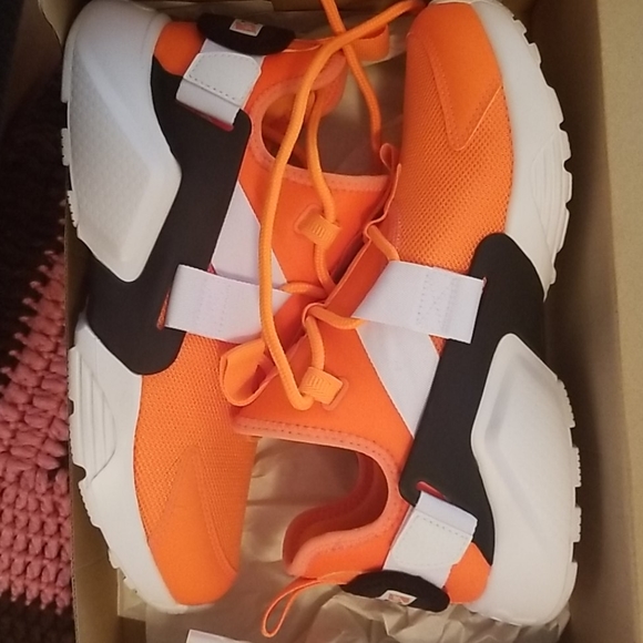 Nike Air Huarache City Low - Picture 4 of 4